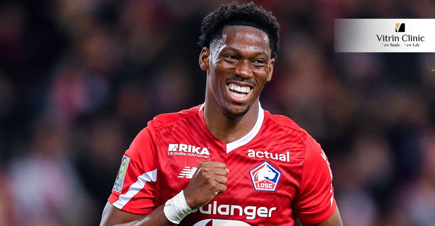 Jonathan David smile