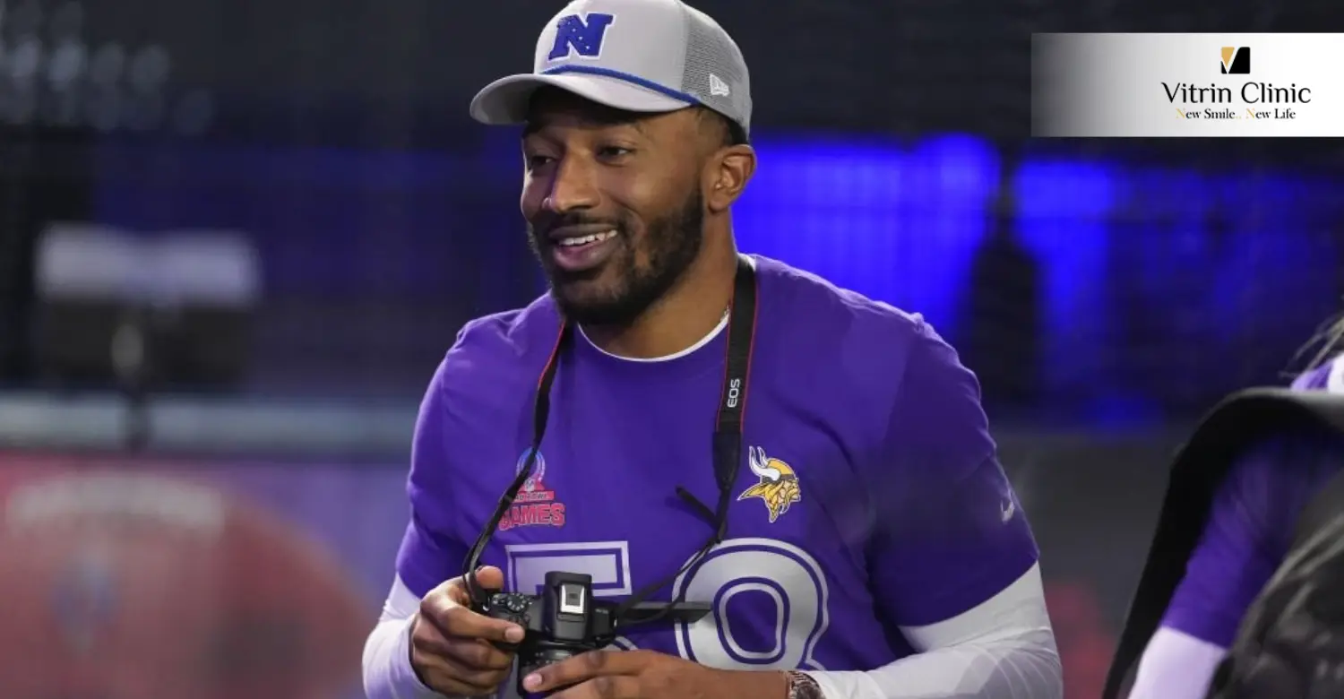 Jonathan Greenard smile